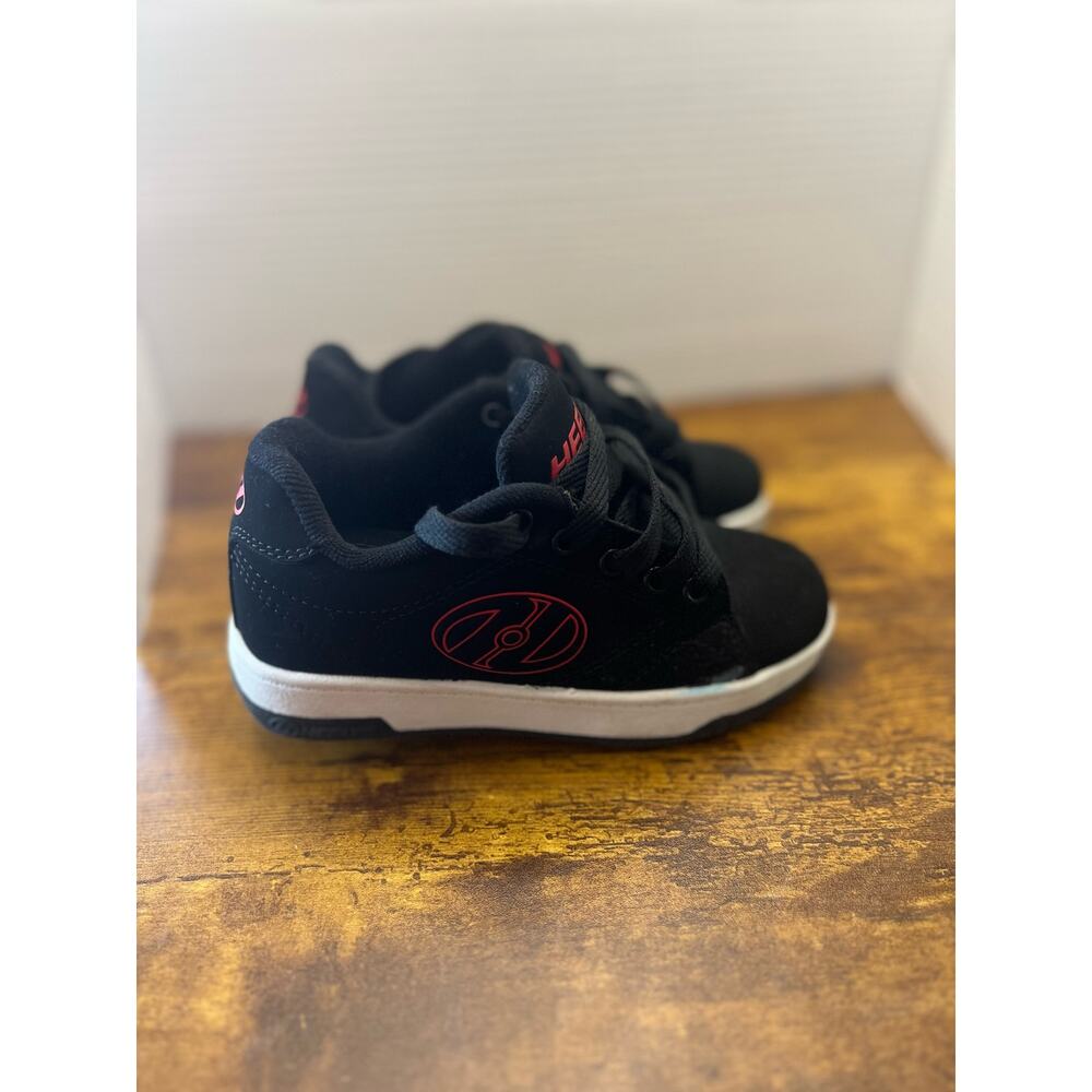Heely’s sz 13 Unisex kids Voyager wheeled racer sneaker 0933